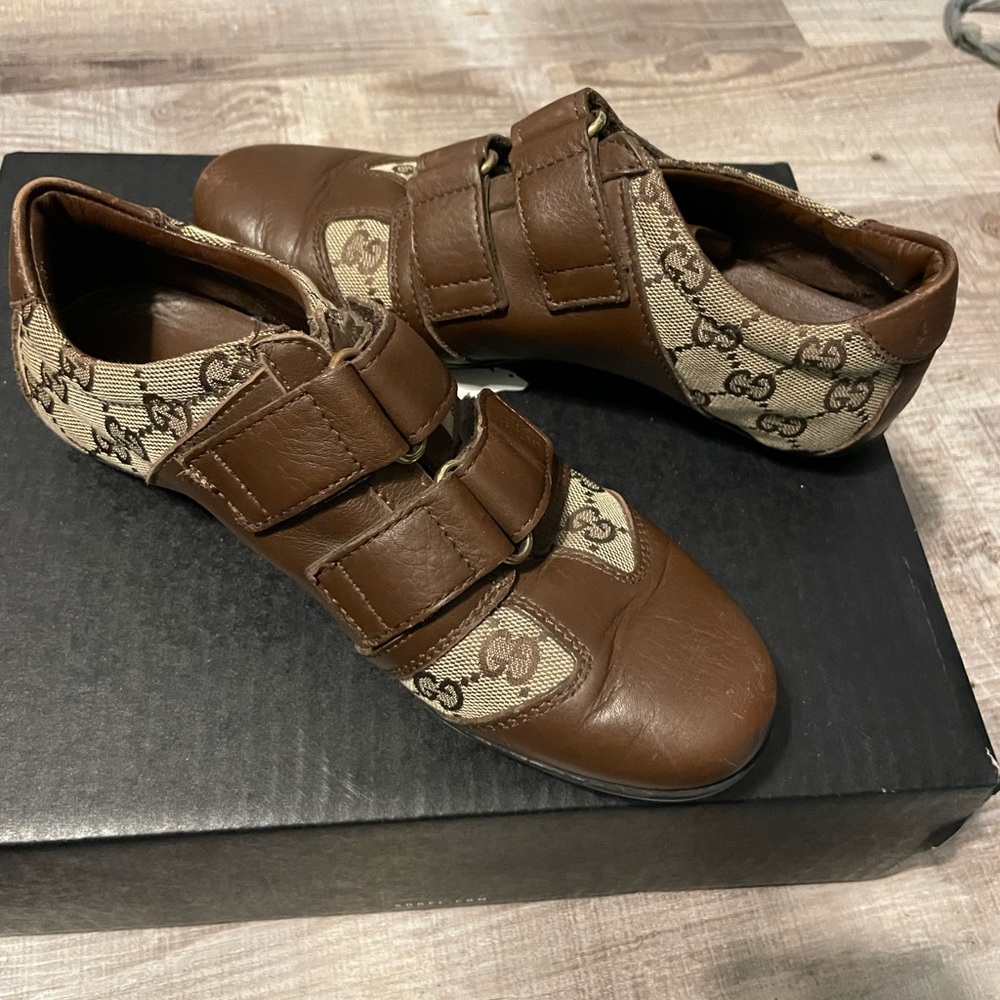 GUCCI Brown GG monogram sneakers with velcro straps